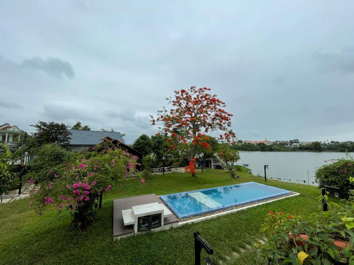 La Y Riverview Hué Extérieur photo
