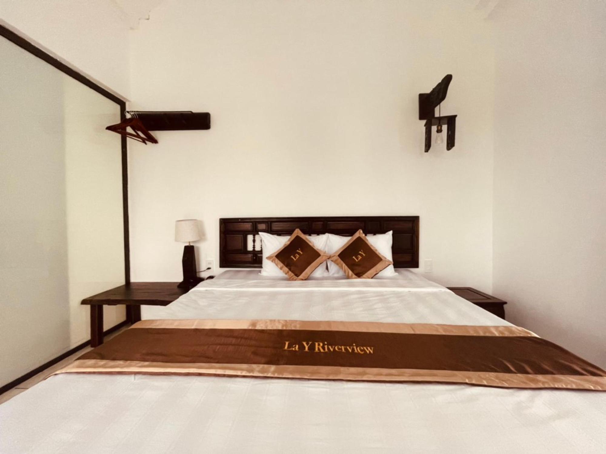 La Y Riverview Hué Extérieur photo