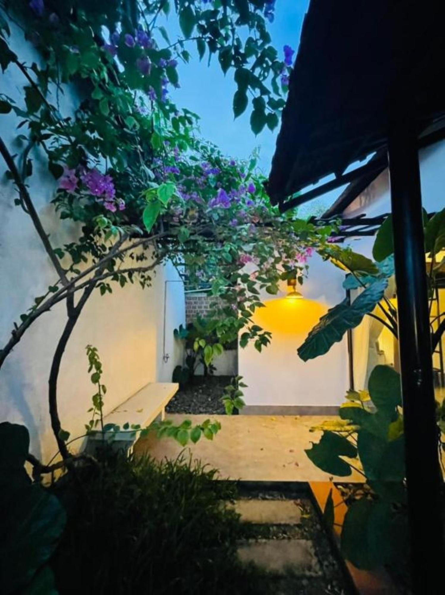 La Y Riverview Hué Extérieur photo